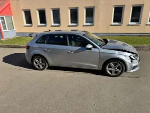Audi A3 Sportback 30 TDI LED Navi Xenon Bild 4