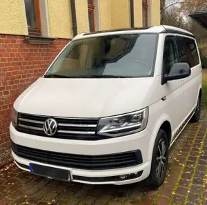 Volkswagen T6 California Beach mit Campingausstattung