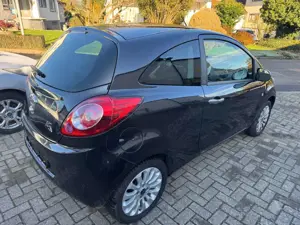 Ford Ka/Ka+ Titanium El. Fenster Klima, Allwetterreifen Bild 5