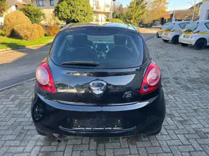 Ford Ka/Ka+ Titanium El. Fenster Klima, Allwetterreifen Bild 4
