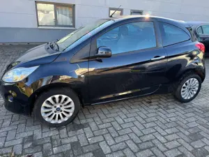 Ford Ka/Ka+ Titanium El. Fenster Klima, Allwetterreifen Bild 2