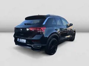 Volkswagen T-Roc 2.0TSI DSG R-Line 4Mo AHK DCC Keyless Navi Bild 4
