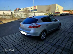 Renault Megane automatikgetriebe vollausstattung neu tüvundwartun Bild 3