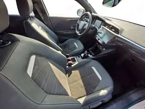 Opel Corsa F e GS Line NAVI+LED+ALCANTARA+ACC Bild 3