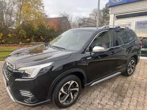 Subaru Forester Platinum Allrad, AHK