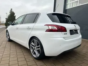 Peugeot 308 Allure Bild 3