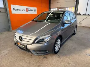 Mercedes-Benz B 180 B180 Automatik Bi-Xenon Einparkhilfe Sitzheizung