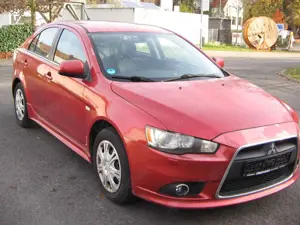 Mitsubishi Lancer Lancer 2.0 DI-D Instyle/LEDER/NAVI/SCHECKHEFT