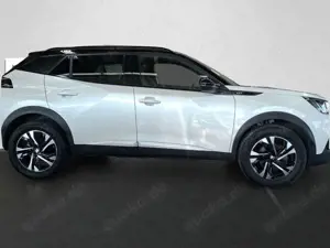 Peugeot 2008 GT 130 EAT8, SHZ, ACC Bild 4