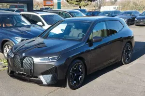 BMW iX 40 xDrive Sport*SKYLOUNGE*22Z*VOLL*NP100t€*