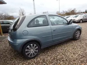 Opel Corsa 1.2 Automatik Bild 4