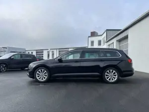 Volkswagen Passat Variant 2.0 TDI DSG 4Motion Business 175€ m.20% Anz. AHK Bild 2