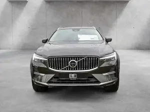 Volvo XC60 T8 Recharge Inscription AHK STANDHZ LED Bild 2