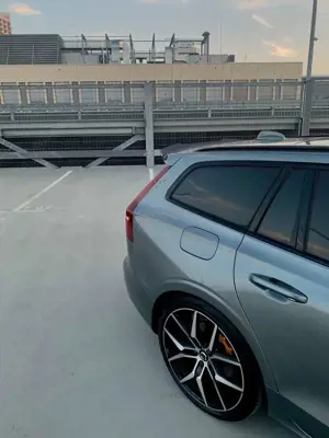 Volvo V60 T8 AWD Polestar Enginee., Vmax 250, mit Garantie Bild 3