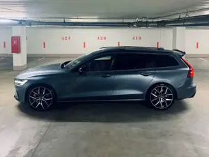 Volvo V60 T8 AWD Polestar Enginee., Vmax 250, mit Garantie Bild 2