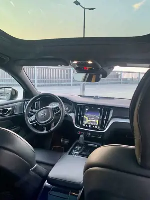 Volvo V60 T8 AWD Polestar Enginee., Vmax 250, mit Garantie Bild 5