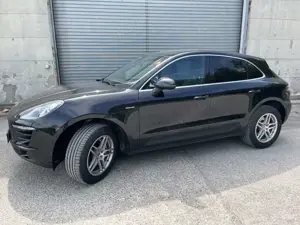 Porsche Macan S Diesel PDK Standheizung Scheckheft