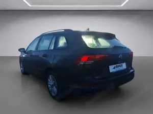Volkswagen Golf VIII Variant 1.5eTSI DSG Life Bild 3