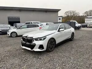 BMW 520 i Limo. M Sport Pro *PANO*HUD*SITZBEL*LED*