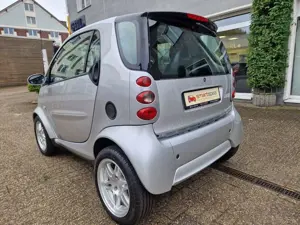 smart forTwo AUTOMATIK,KLIMA,SERVO,SITZH,LEDER INSP+TÜV NEU Bild 3