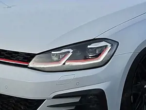 Volkswagen Golf GTI 2.0 TSI 5-türig/NAVI/LED/SHZ/Alu 19" Bild 5