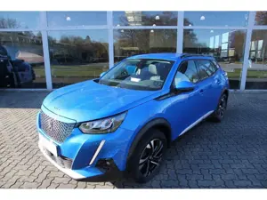 Peugeot 2008 (e-) Allure Pack 136 RFK Carplay SHZ
