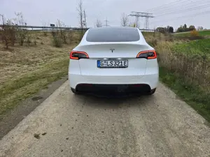 Tesla Model Y RWD Bild 4