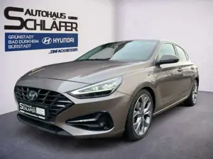 Hyundai i30 Fastback 7-DCT 1.6 CRDi Prime Mild-Hybrid ne