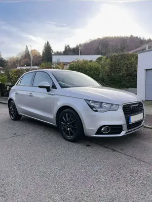 Audi A1 Audi A1 1.2 TFSI *Klima* 8.fach | Tüv 12.2026 Bild 3