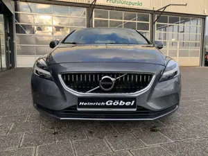 Volvo V40 V 40 T2 2.0 Momentum (EURO 6d-TEMP) Bild 2