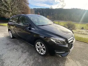 Mercedes-Benz B 180 B 180 (CDI) d 7G-DCT Urban Bild 3
