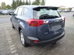Toyota RAV 4 Comfort Bild 5