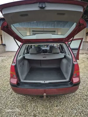 Volkswagen Golf Variant 1.6 Highline Bild 5