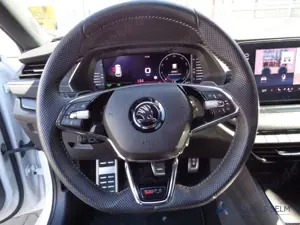 Skoda Octavia RS iV 1.4 TSI HUD Navi Soundsystem LED Bild 5