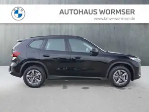 BMW X1 sDrive18i SAV DAB LED Komfortzg. AHK Shz Bild 3