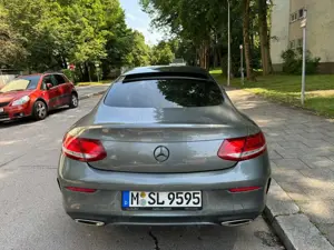 Mercedes-Benz C 180 Coupe 7G-TRONIC AMG Line Bild 2