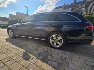 Mercedes-Benz E 220 E 220 d 4Matic (213.205)