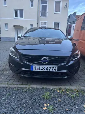 Volvo V60 D5 AWD Geartronic RDesign