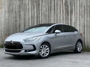 Citroen DS5 DS5 e-HDi 110 EGS6 Chic