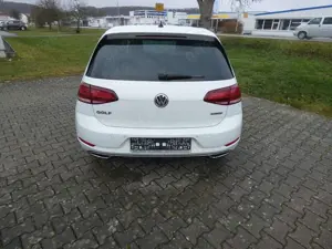 Volkswagen Golf VII Lim. Highline BlueMotion Bild 5