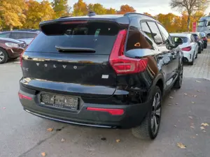 Volvo XC40 Core Recharge Pure Electric 2WD StandHZG AHK Digit Bild 4