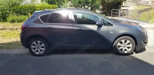 Opel Astra Astra 1.4 Turbo Exklusiv Bild 2