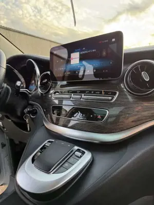 Mercedes-Benz V 300 d extralang 9G-TRONIC Bild 2