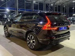 Volvo XC60 Ultimate Dark*AWD*HUD*360Cam*LED*SHZ*Pano* Bild 4
