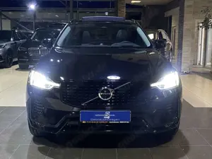 Volvo XC60 Ultimate Dark*AWD*HUD*360Cam*LED*SHZ*Pano* Bild 2