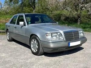 Mercedes-Benz E 220 E-Klasse