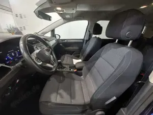 Volkswagen Touran TSI DSG 7-Sitzer AHK DYNAUDIO ACC 8-fach Navi Kam Bild 4