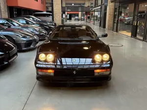 Ferrari Testarossa Nero/beige Bild 5