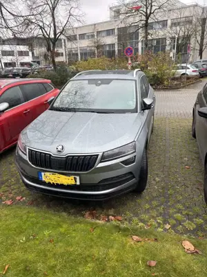 Skoda Karoq 1.5 TSI ACT DSG Style Bild 2