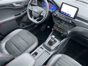 Ford Kuga 2.0 EcoBlue M-Hybrid, ST-Line X Navi, Sitzheizung Bild 3